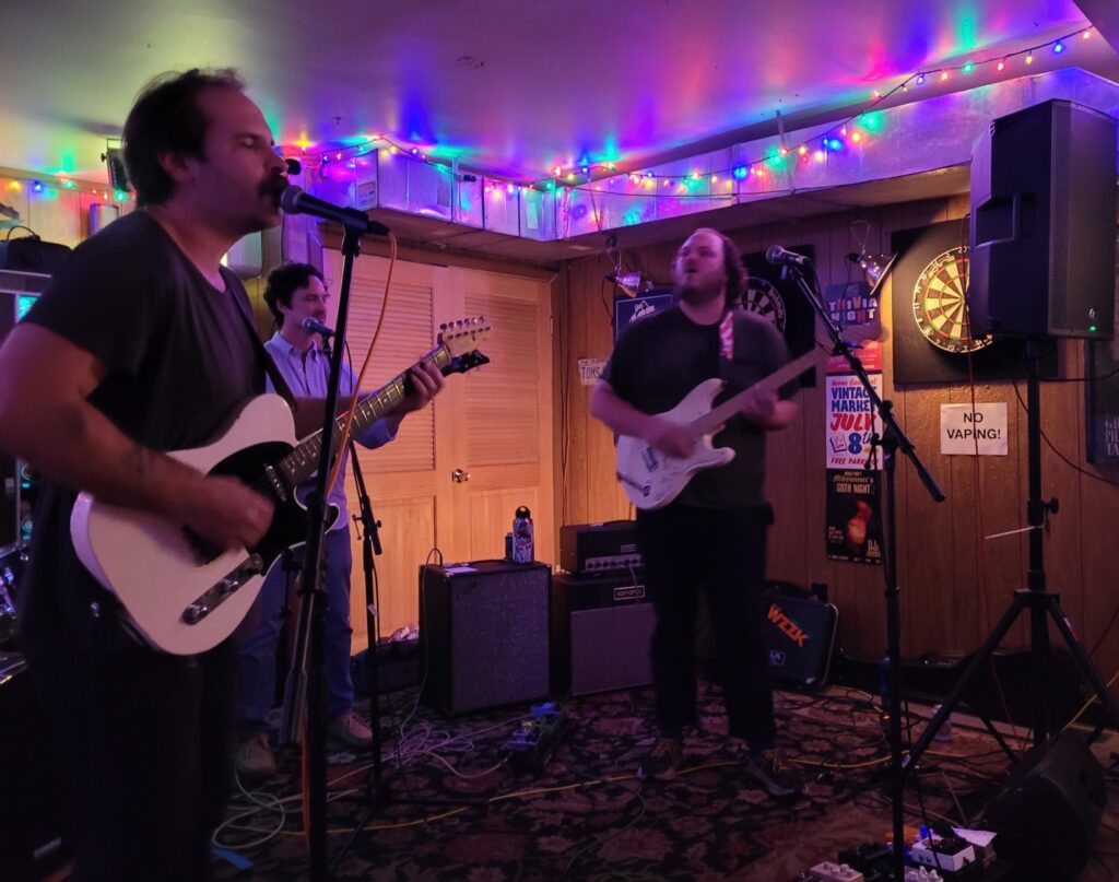 The Rugs play at Mom's Basement